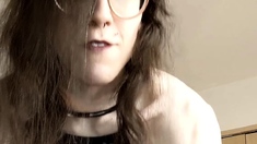 Hot amateur busty brunette masturbate in webcam