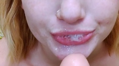 Blonde amateur gives webcam show with toys
