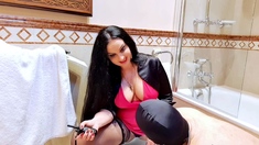 Amateur Cock Sucking Brunette Vallerie Scott Pov