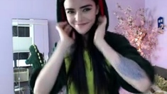Brunette Solo Webcam Masturbation