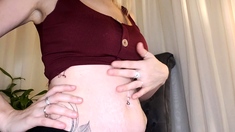 Blonde teen fucks her bun with sex toy and does blowjob