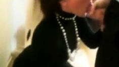 French secretary with intensive blowjob and swallowing